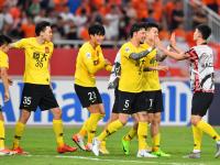 开云体育在线-广州恒大战胜对手，亚冠赛场上表现出色