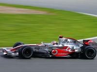 开云下载-迈凯伦轻取雷诺车队，汉密尔顿扛起全队的简单介绍