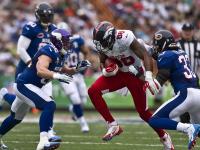 开云体育登录-绿茵场与篮球馆的双重奏，德甲争冠焦点战与掘金爆冷黄蜂的启示