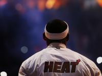 开云体育-当新疆队遇上掘金队，哈登的存在感如何拉满全场