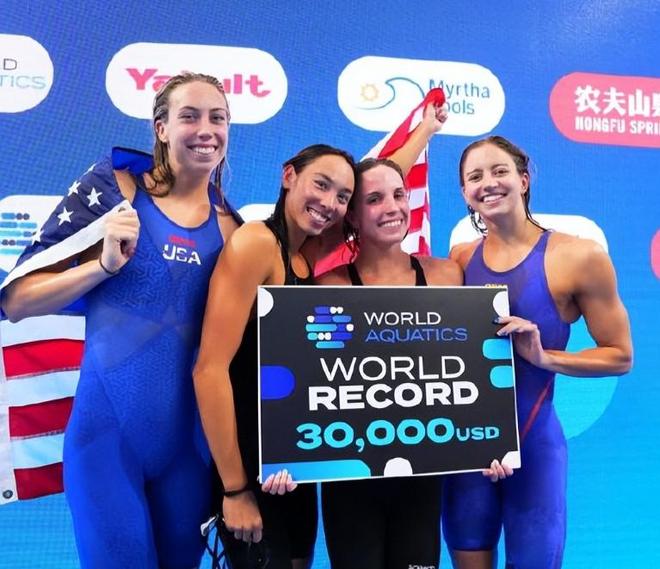 澳大利亚游泳选手纵横泳池,登上领奖台的简单介绍 澳大利亚游泳选手纵横泳池,登上领奖台的简单介绍