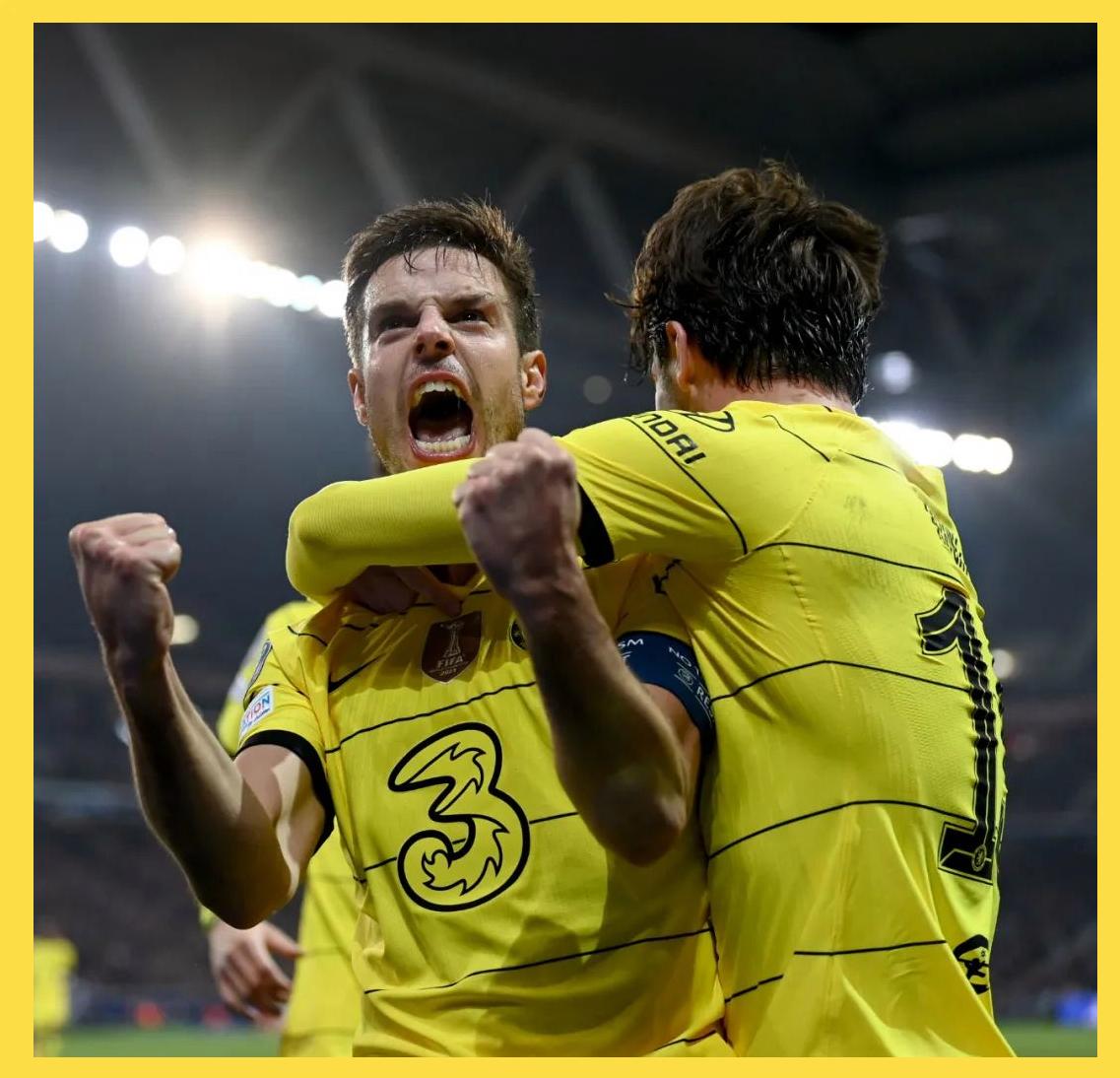 利物浦力克曼联，轻松晋级欧冠八强