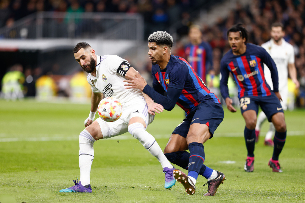 包含罗马对皇家马德里：斗士之战，谁能笑到最后的词条