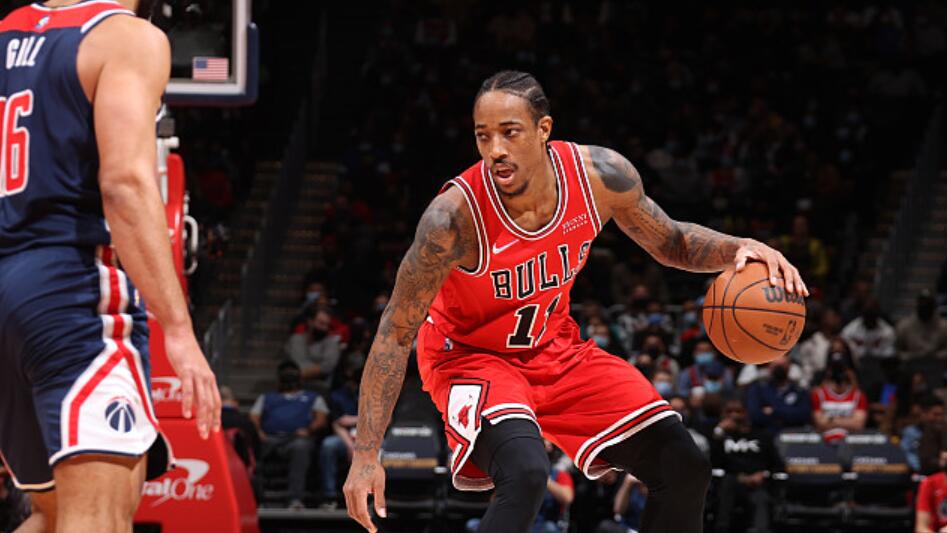 关于太阳险胜青岛队，德罗赞统治全场的信息