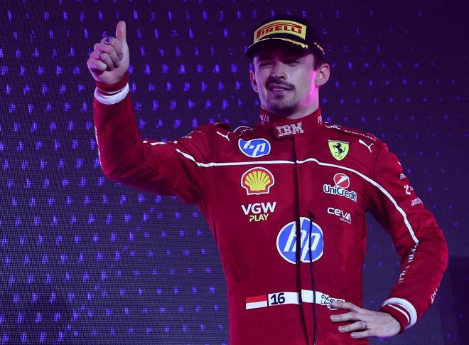 包含雷诺车队轻取红牛车队，勒克莱尔刷新纪录的词条