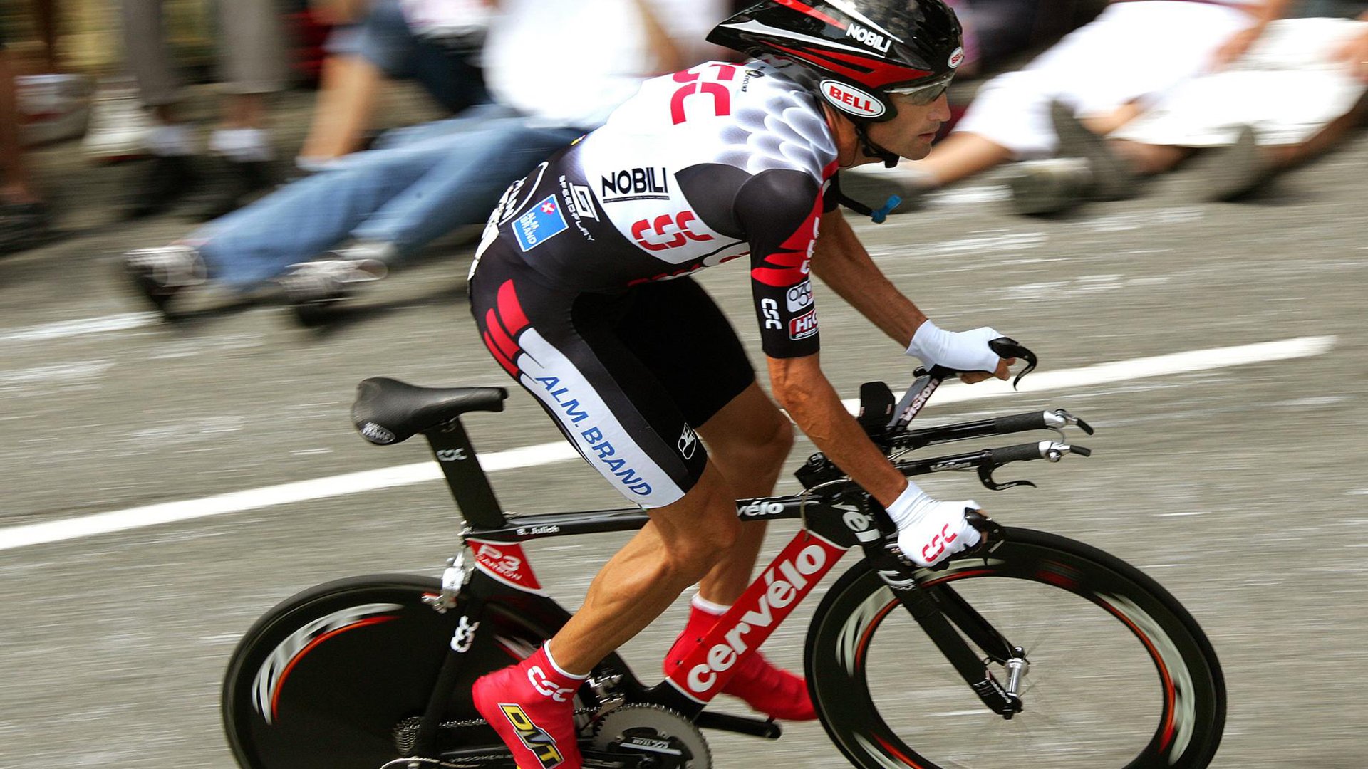 哈利伯顿的魔法时刻，当黄蜂的蜂群迷失在他的指挥棒下